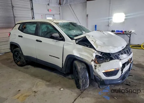 2017 Jeep Compass Sport из США, поврежденный, VIN 3C4NJDAB2HT675180